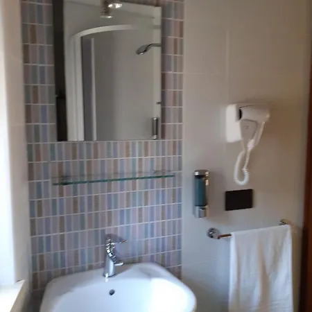 Bed & Breakfast Borgo Revelia 3*