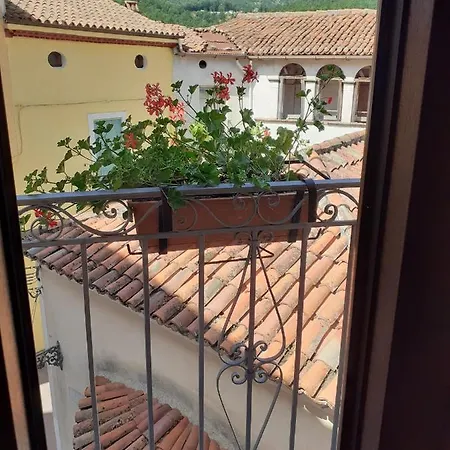 Borgo Revelia 3*